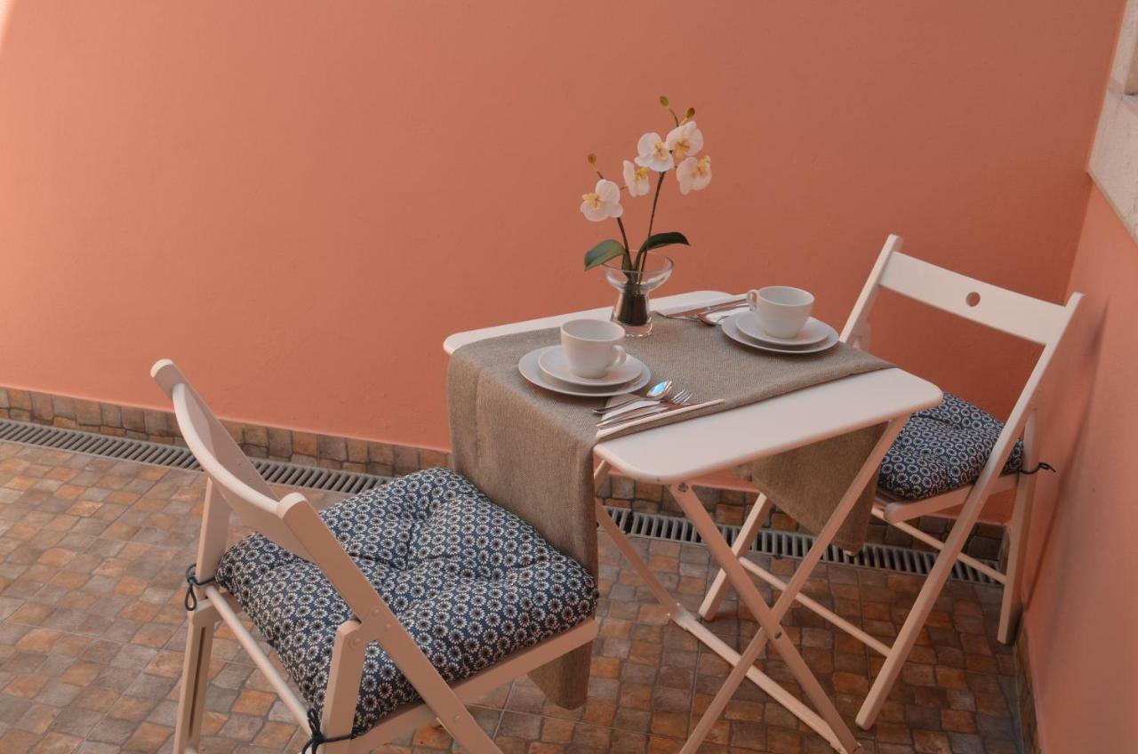 Flor De Lis Residence - Alfama Lisbon Bagian luar foto